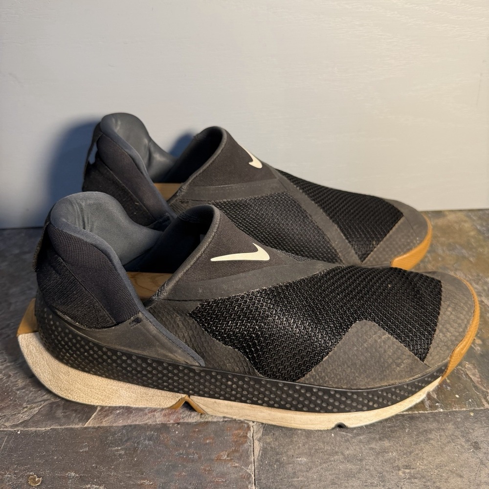 Nike Go FlyEase Black White Gum Slip On Shoes DR5540001 Mens Size 9